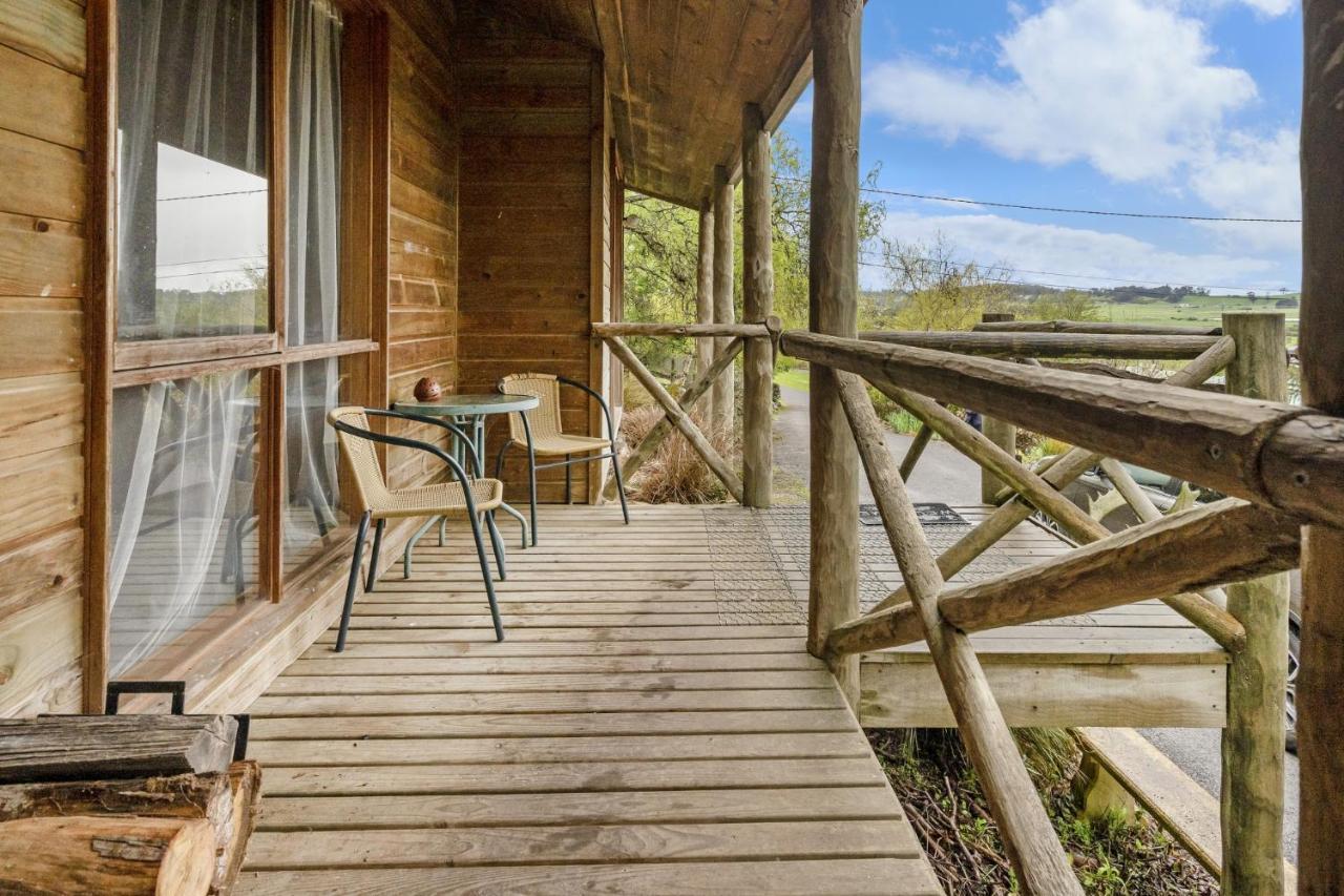 Mole Creek Cabins Экстерьер фото