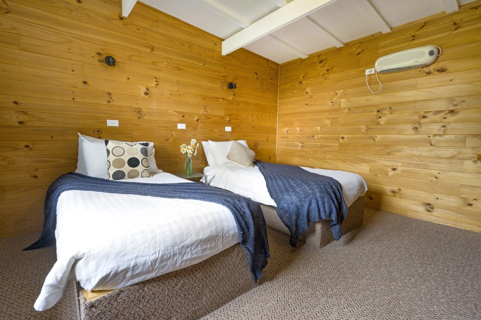 Mole Creek Cabins Экстерьер фото