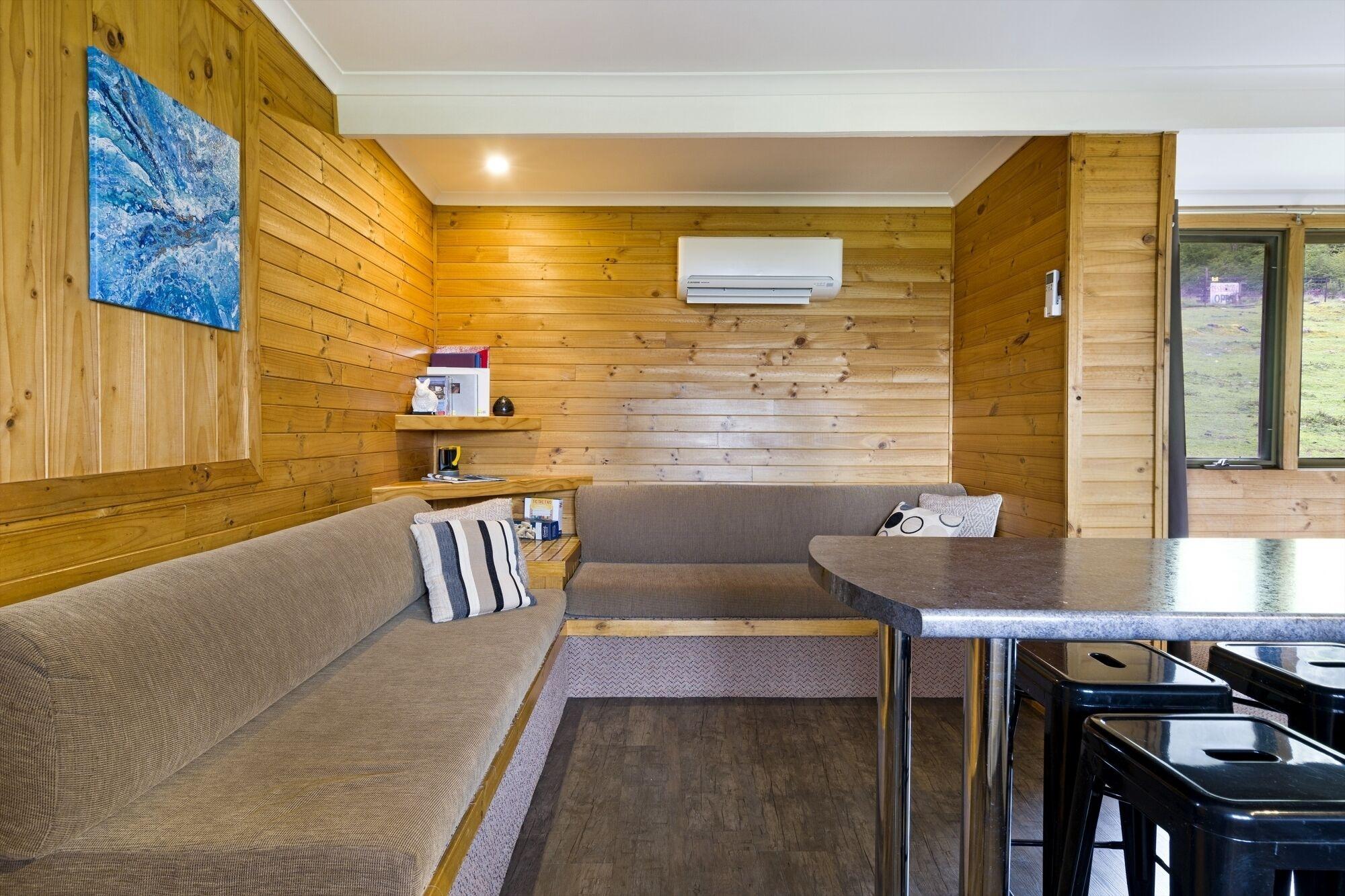 Mole Creek Cabins Экстерьер фото