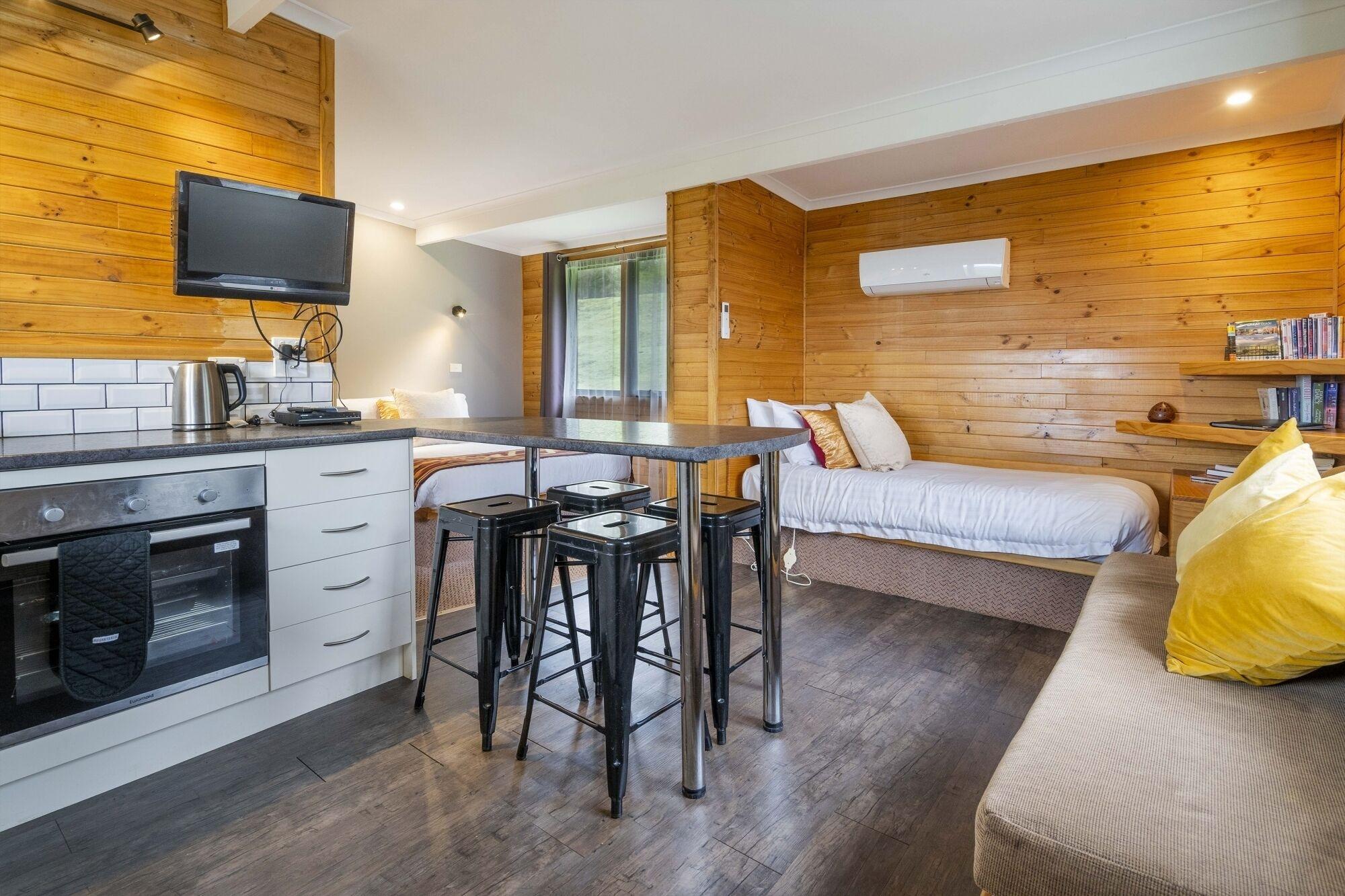 Mole Creek Cabins Экстерьер фото